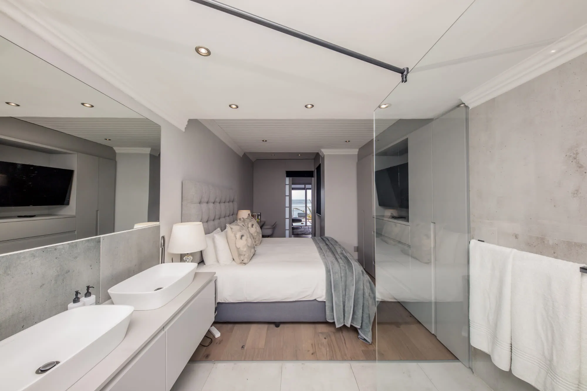 property_310b6db4-0691-40da-b279-0f4fdf28a86e_13