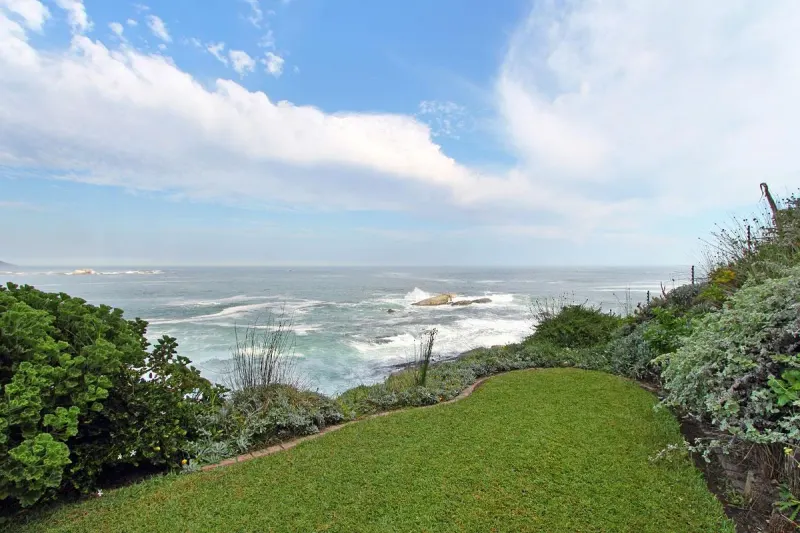 Cap De Afrique in Camps Bay – photo 1