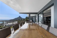 Villa Silva in Camps Bay – photo 2 thumbnail