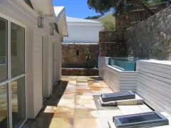 Glen Beach Penthouse in Camps Bay – photo 2 thumbnail