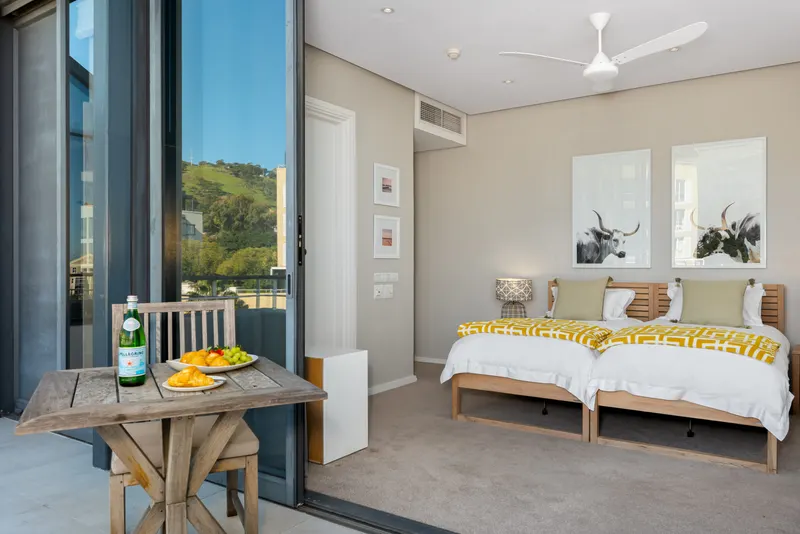 Parergon 403 Penthouse in V&A Waterfront – photo 10