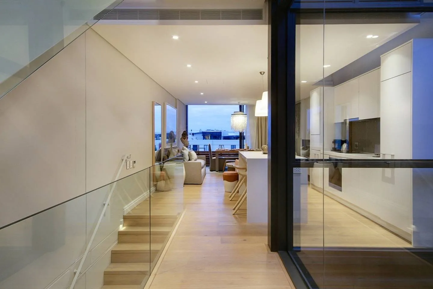 property_318e65a5-694b-4014-b82a-bb14fdee4c58_9