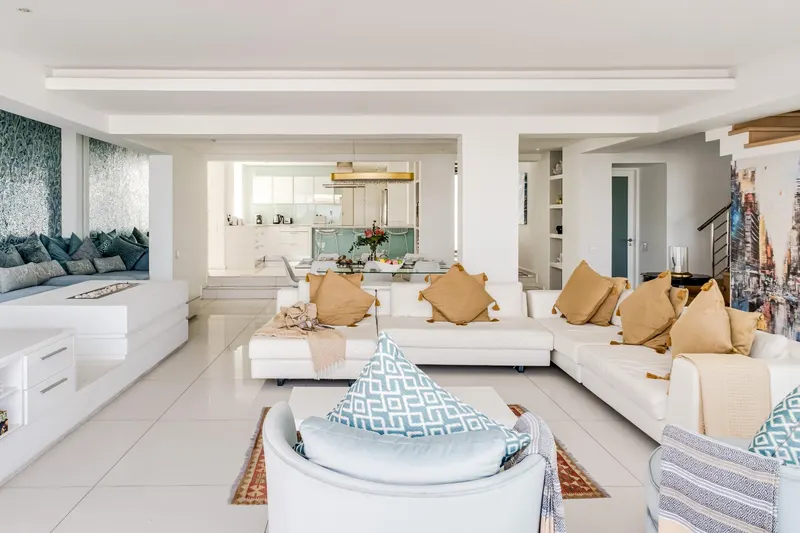 Villa Bleu Blanc in Camps Bay – photo 10