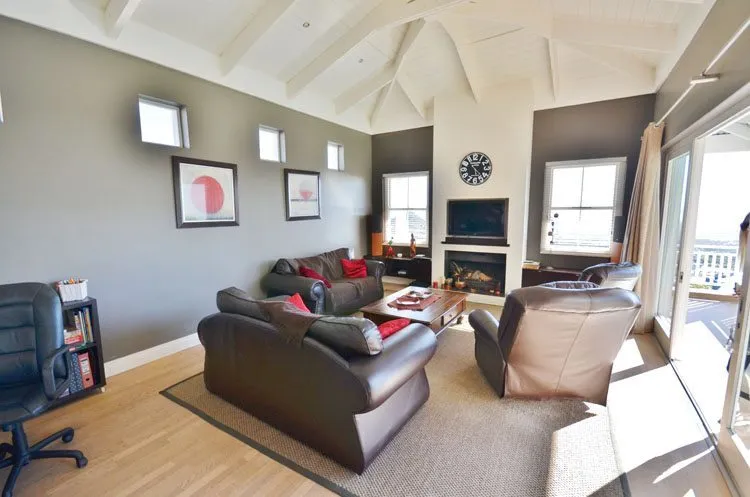 property_31d1e17e-beba-41ac-b0f3-cae707384d54_21