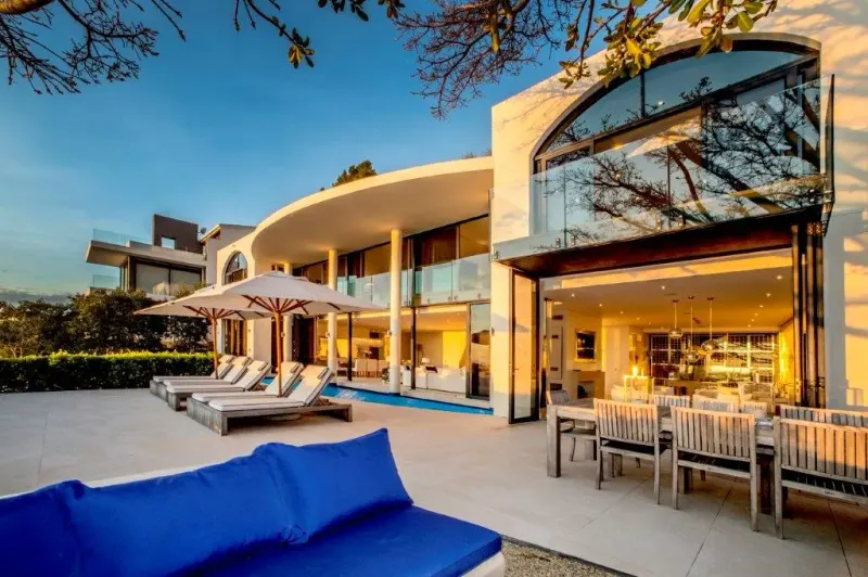Majestic Villa