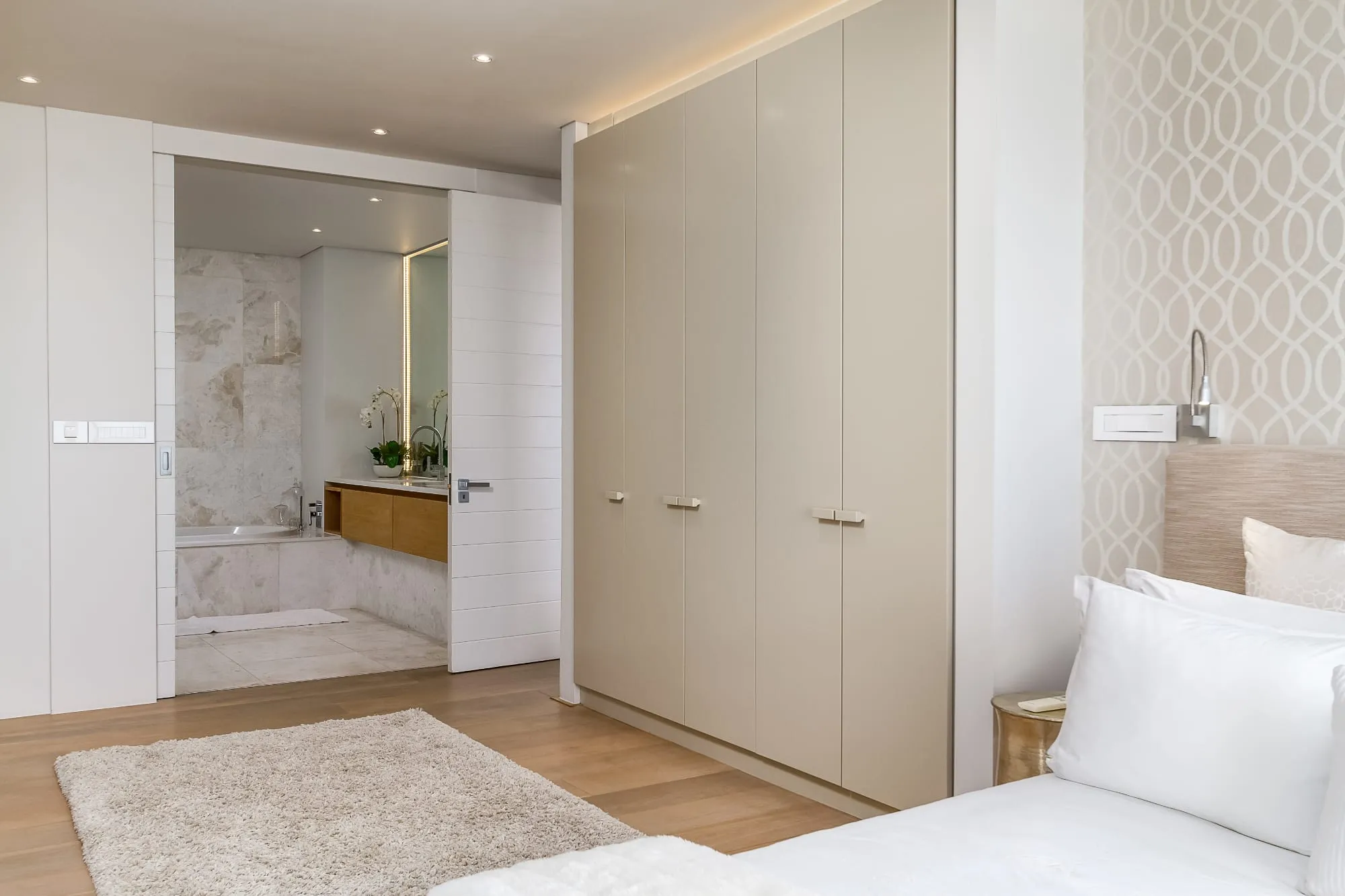 property_323f651c-b532-4036-a8bd-7824143df9ec_16