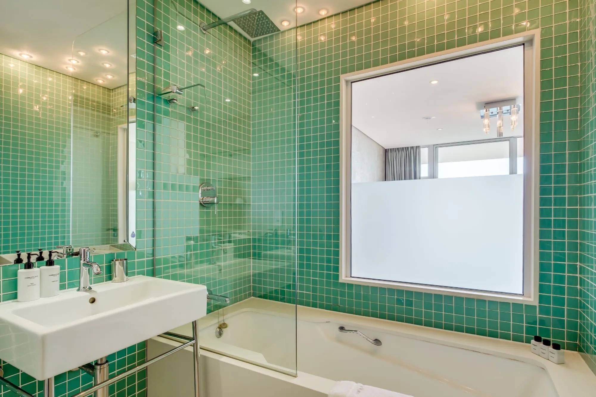 property_327154b5-4ab1-4bb4-9cd5-912814c4d62a_15