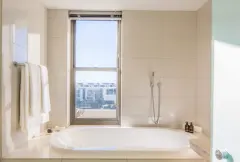 Lawhill Penthouse in V&A Waterfront – photo 7 thumbnail