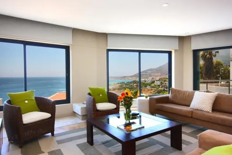 Houghton Heights 3 Bed in Camps Bay – photo 13