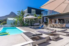Jo Leo Villa in Camps Bay – photo 6 thumbnail