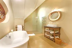 Bishopscourt Retreat in Bishopscourt – photo 6 thumbnail