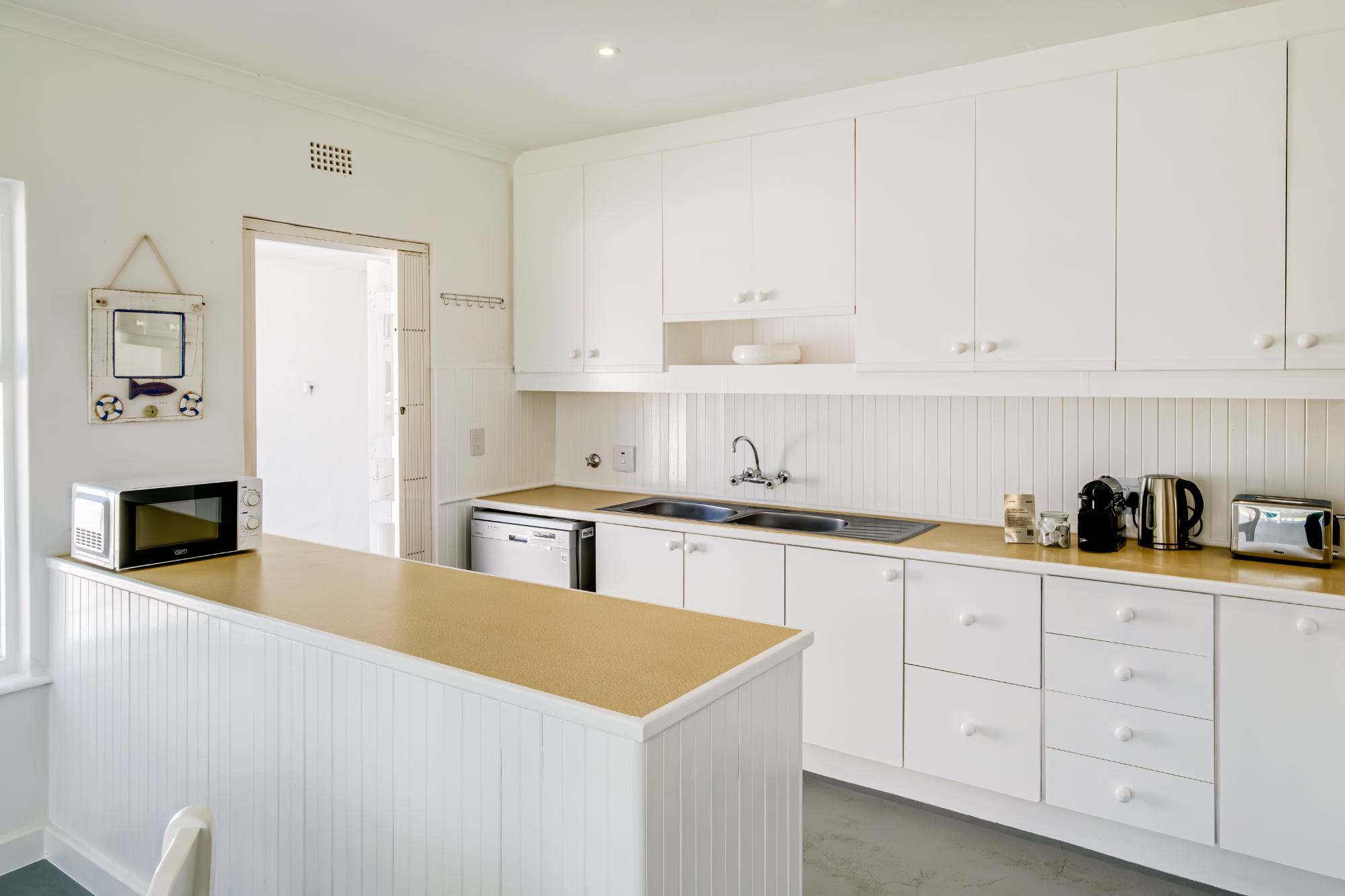 property_331b83c8-f943-423f-a141-073ae7354d02_13