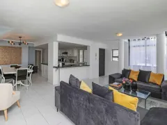 Sausalito Penthouse in Sea Point – photo 8 thumbnail