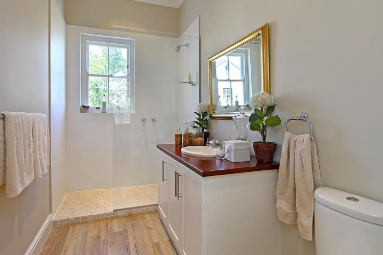 property_33ca52b8-5421-4aaf-a190-f5c4212820b1_9