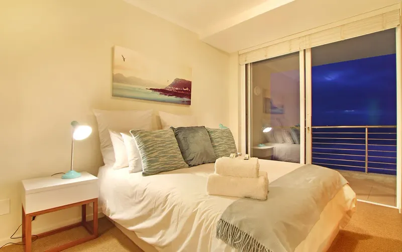 Horizon Bay 702 in Table View – photo 14
