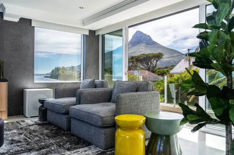 The Crescent Villa in Camps Bay – photo 18