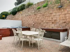 Berkely Place in Camps Bay – photo 20 thumbnail