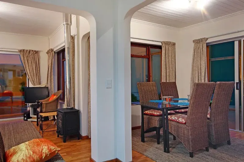 Sunset Mews Apartment in Bloubergstrand – photo 12