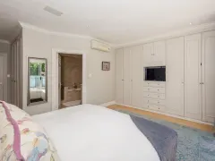 Ave Des Huguenots in Fresnaye – photo 7 thumbnail