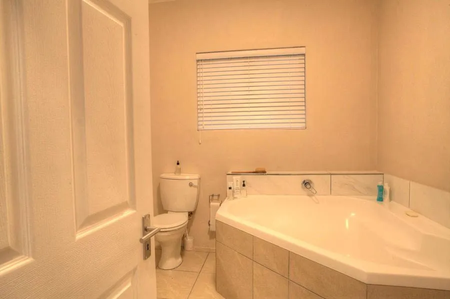 property_34dea8e4-7a91-40ef-8c27-caf4d6bcb55c_8