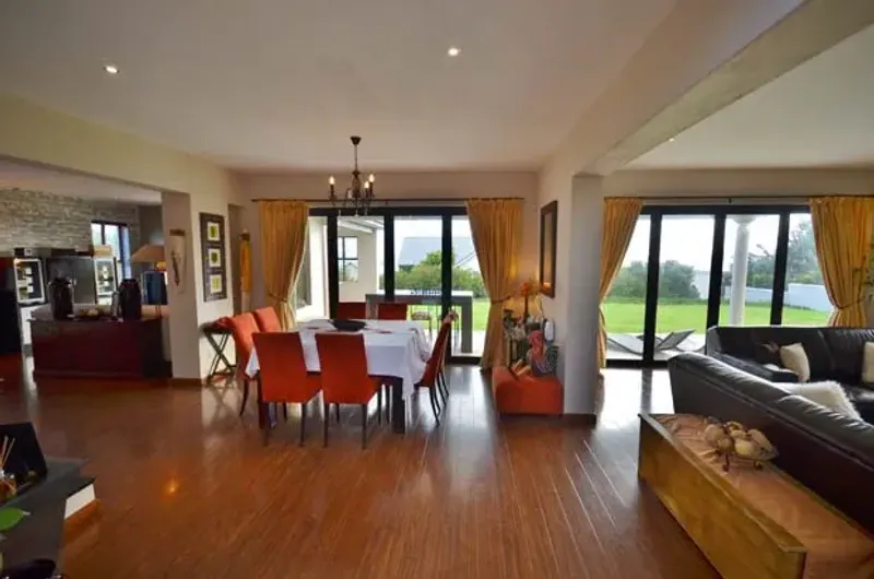 Emerald Way in Belvedere – photo 16