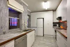 Beach Road Penthouse in Sea Point – photo 21 thumbnail