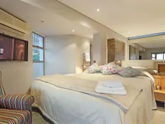 7 on First Crescent in Camps Bay – photo 10 thumbnail