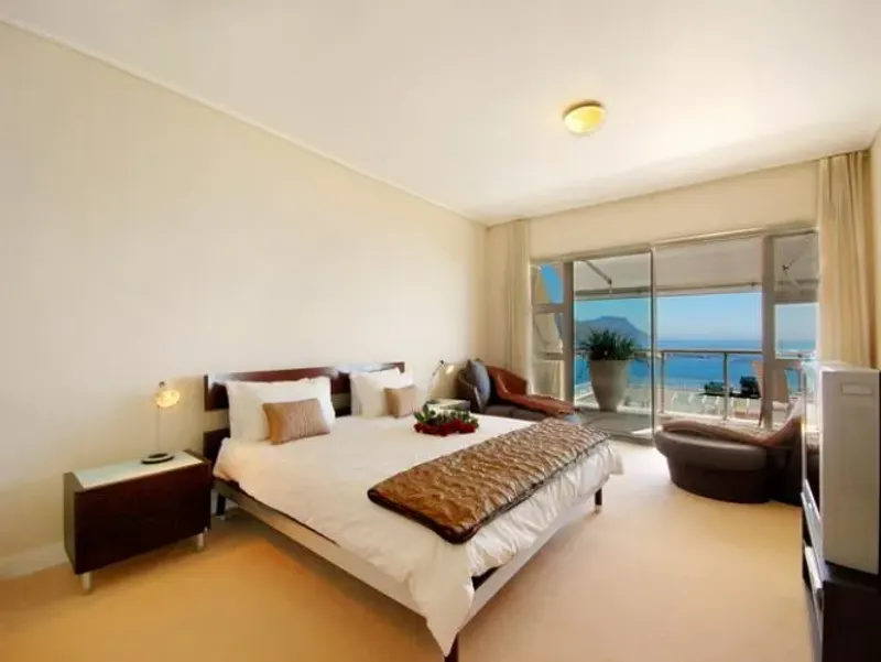Dunmore Apartment in Clifton – photo 5