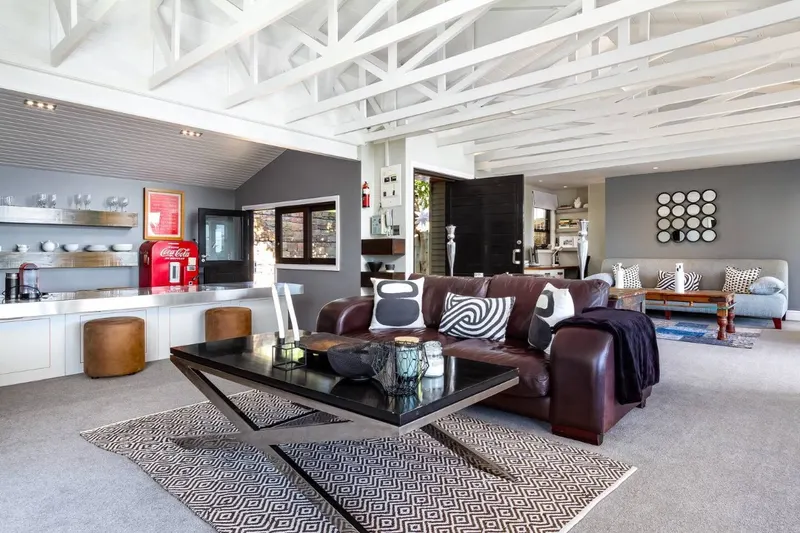 17 Geneva Upper in Camps Bay – photo 22