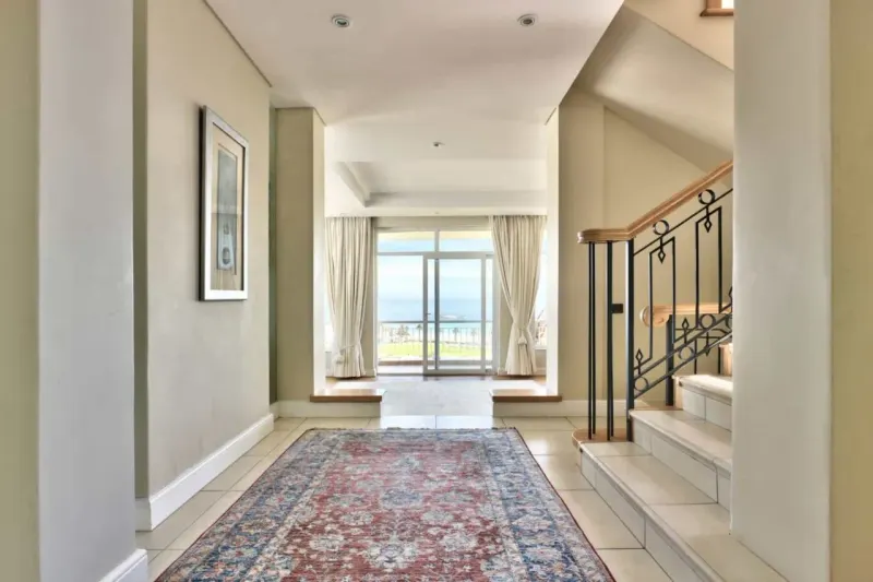 Tree Rd Villa in Camps Bay – photo 46