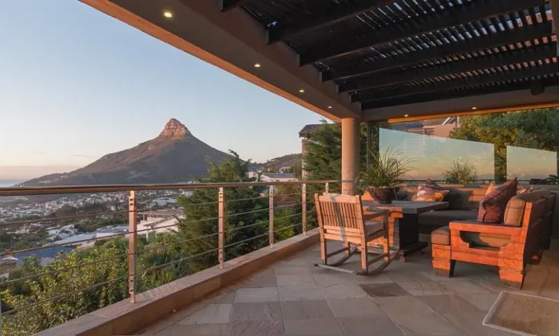 Upper Camps Bay Villa in Bakoven – photo 16