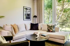 Ishani in De Waterkant – photo 2 thumbnail
