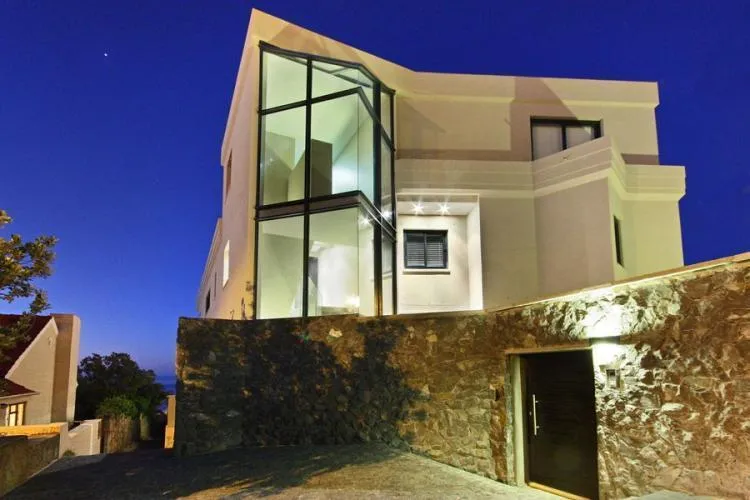 property_36eea68f-db4d-47c9-b8b7-b8fd27055cd1_14