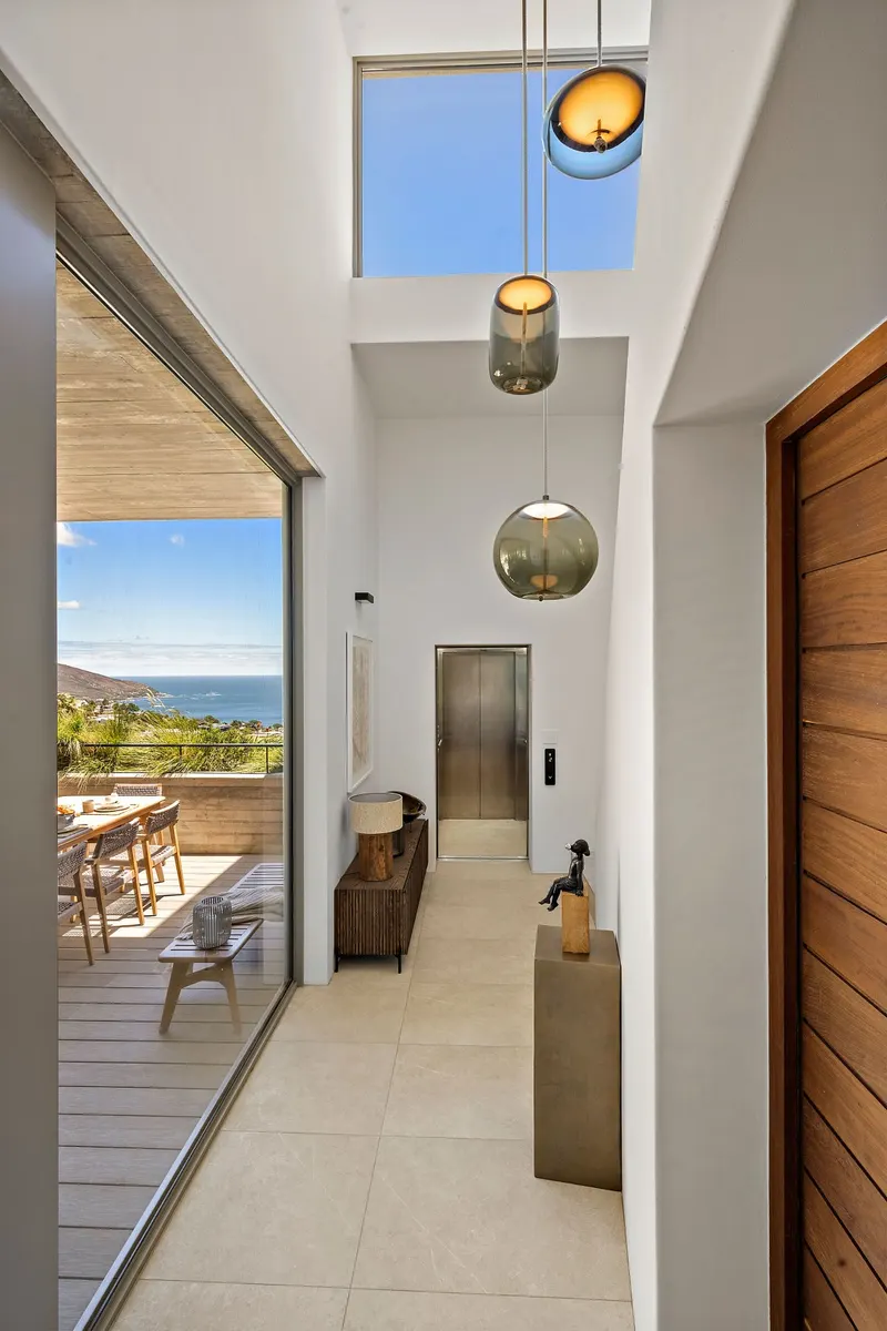 Mountain Vista Penthouse in Camps Bay – photo 15
