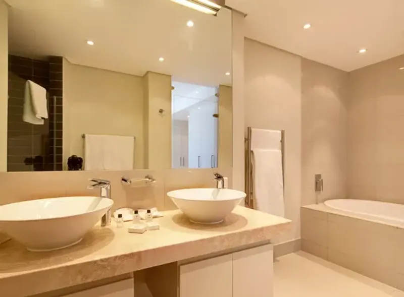 Lawhill Penthouse in V&A Waterfront – photo 32