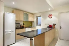 Horizon Bay 405 in Table View – photo 2 thumbnail