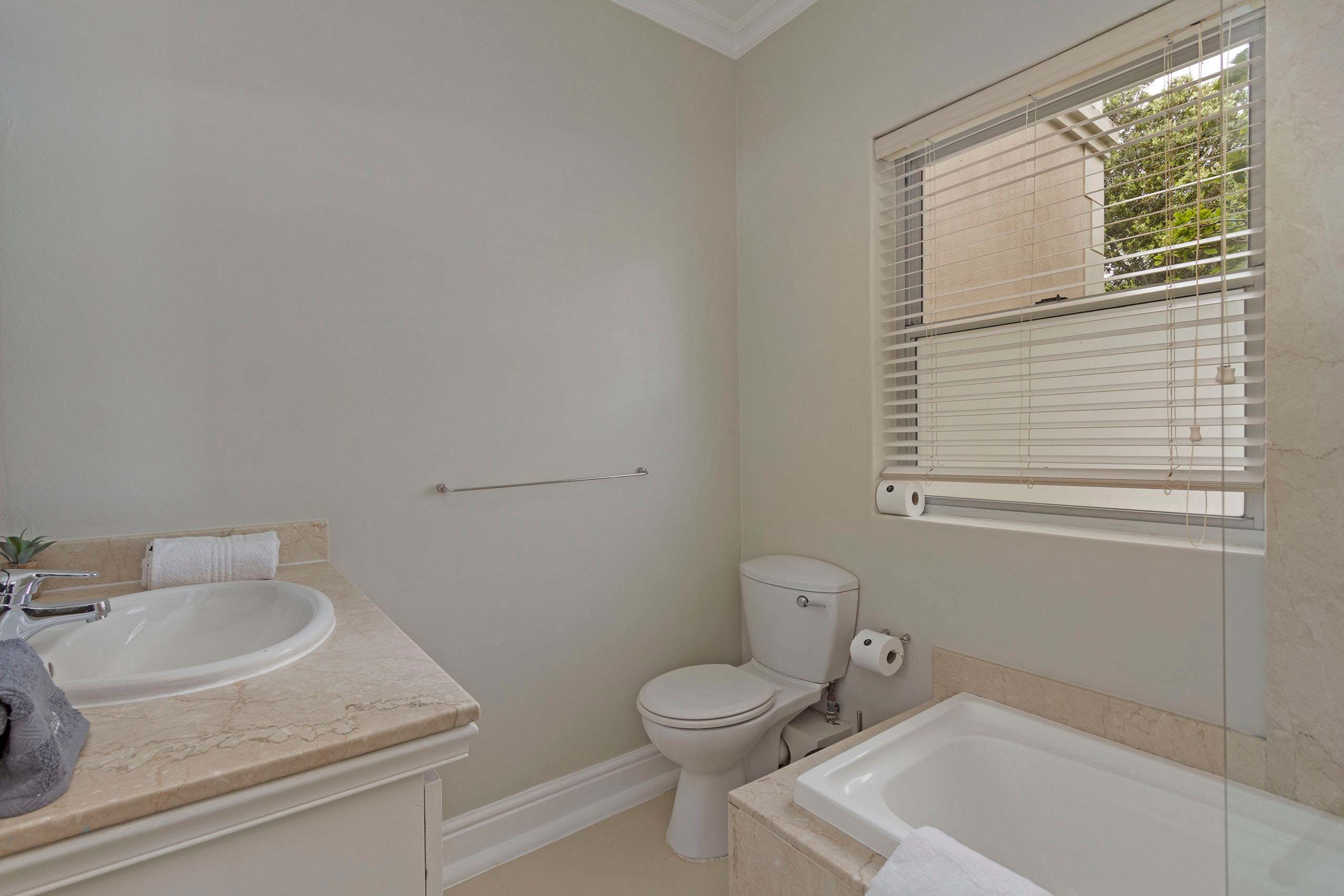property_37908626-5962-431d-a530-c79eb2f42fc2_26