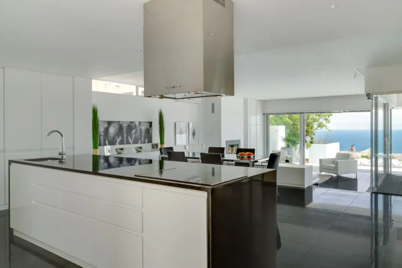 Villa Maxima 3 Bedroom (Lower Floor) in Camps Bay – photo 8