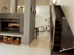 Villa Central Drive in Camps Bay – photo 15 thumbnail