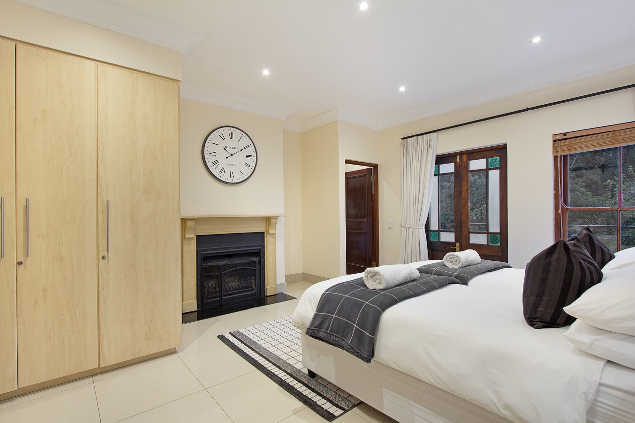 property_38eff57b-ab51-43ab-9c3a-e003b776920f_12