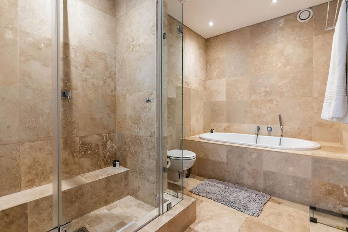 property_38fa7d55-c94f-4f81-a06f-834535832191_17