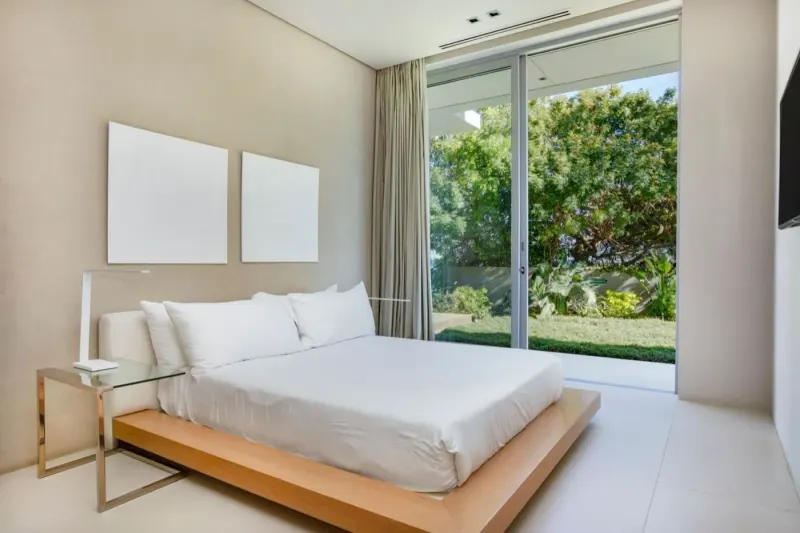 The Crescent in Camps Bay – photo 30