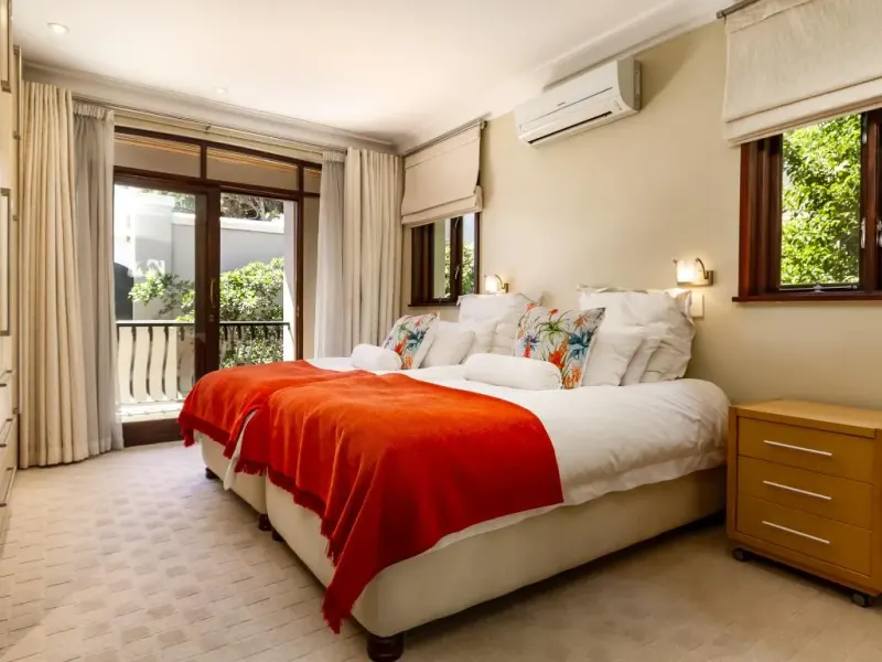 Villa Charmante in Bantry Bay – photo 18