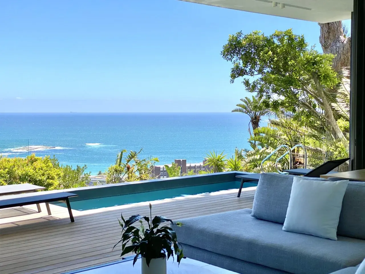 Epic Loft 3 Bedroom in Camps Bay
