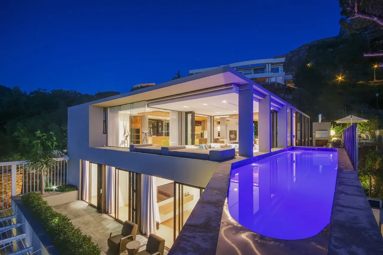 Geneva House in Camps Bay