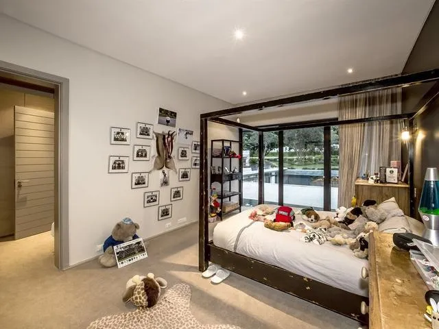property_39476783-182d-4660-aab7-9aa5c835b960_11