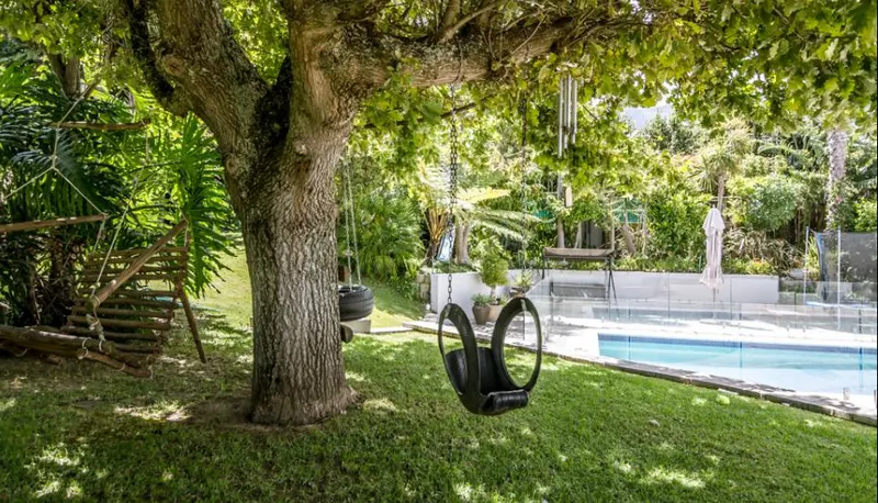 Constantia Villa in Constantia Heights – photo 21
