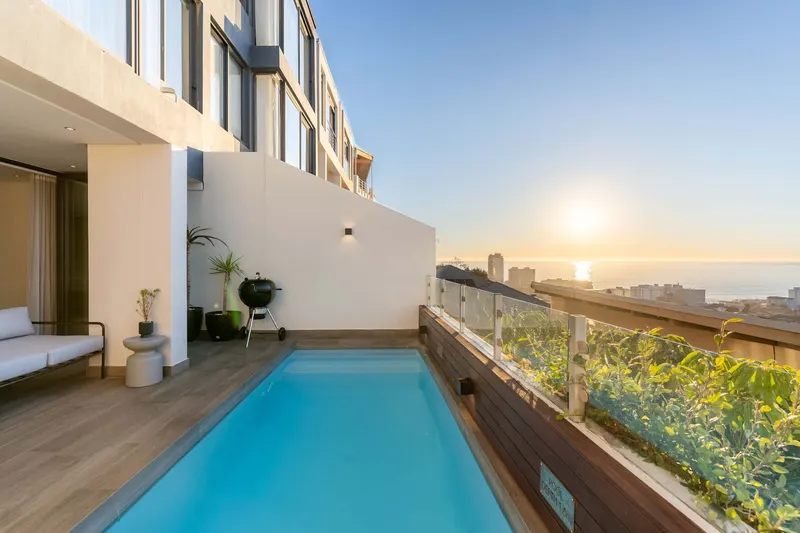 Emblematic View in Green Point – photo 34