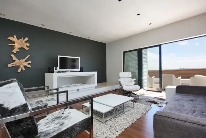 Terrace Views in Camps Bay – photo 3