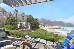 Glen Beach Vista House Upper Unit in Camps Bay – photo 9 thumbnail
